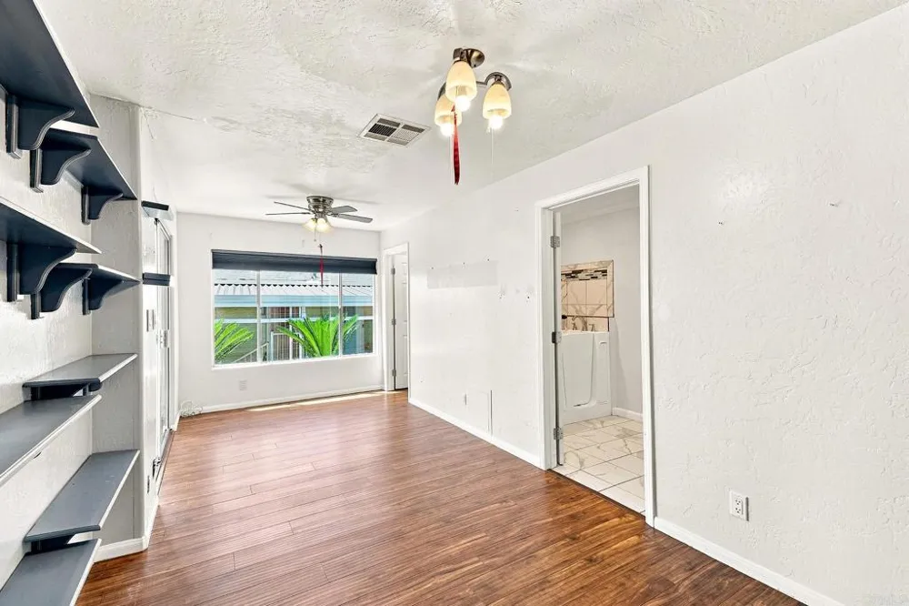 275 S Worthington Street #59 Spring Valley, CA 91977
