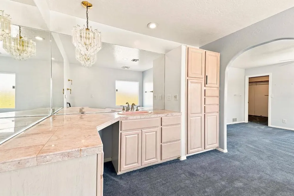 275 S Worthington Street #59 Spring Valley, CA 91977