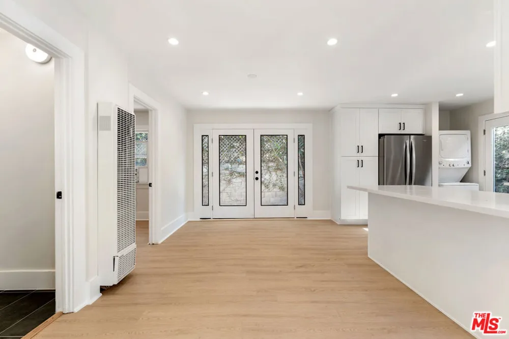 4245 Normal Avenue Los Angeles, CA 90029