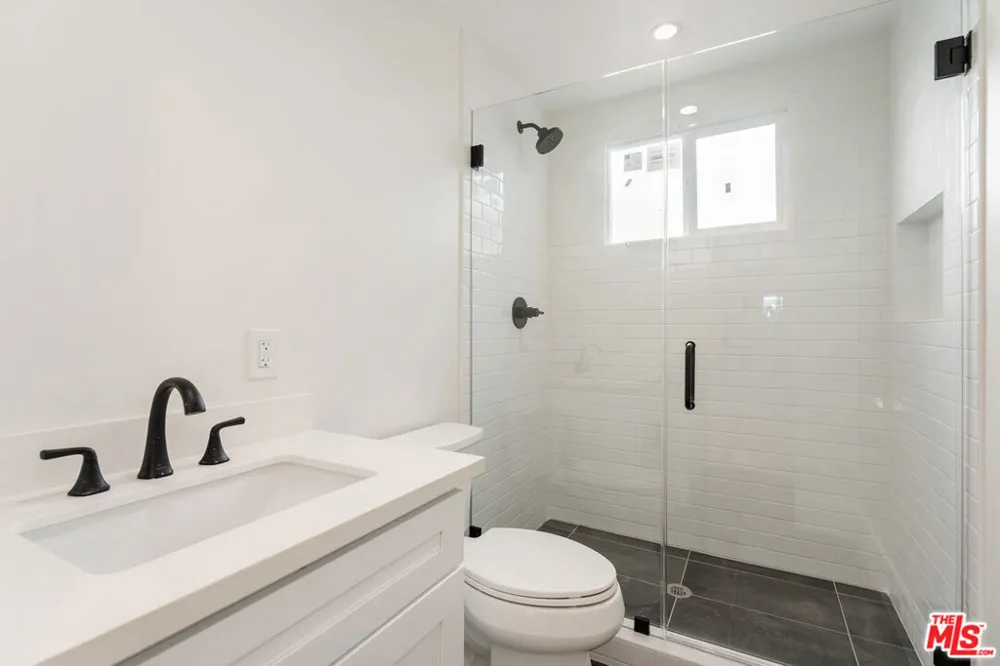 4245 Normal Avenue Los Angeles, CA 90029