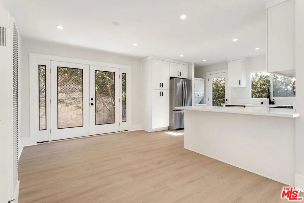 4245 Normal Avenue Los Angeles, CA 90029