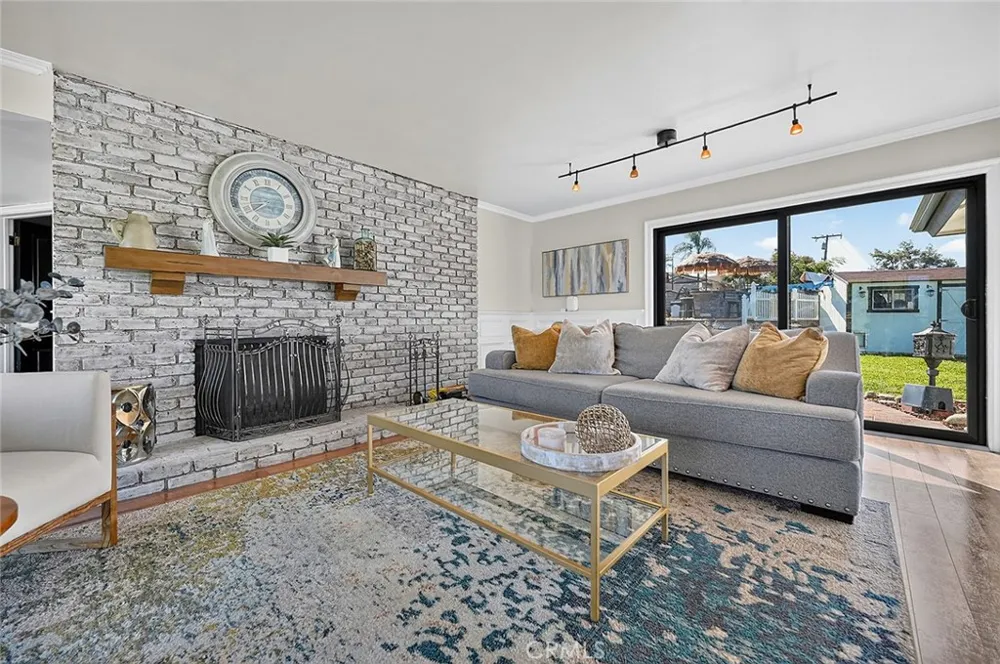21132 E Cloverland Drive Covina, CA 91724