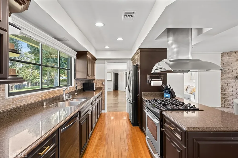 21132 E Cloverland Drive Covina, CA 91724