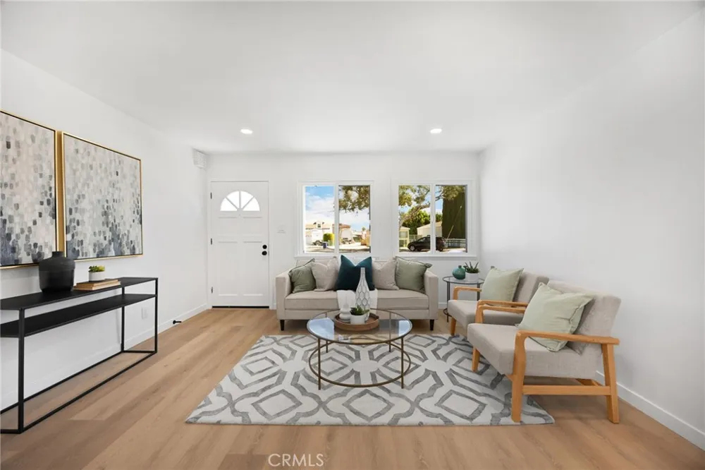 25219 Ebony Lomita, CA 90717