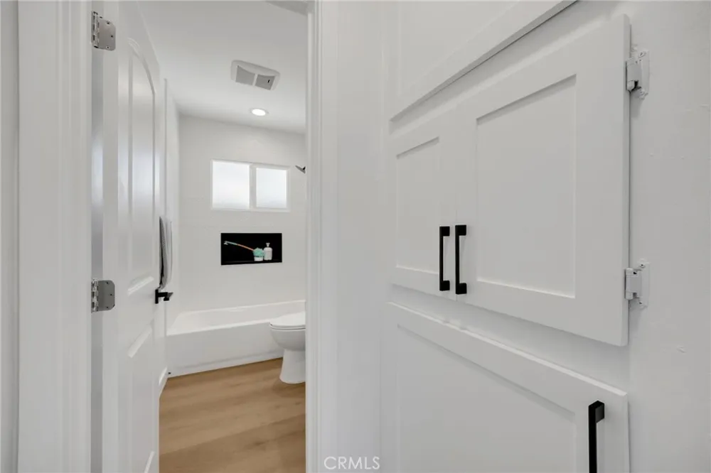 25219 Ebony Lomita, CA 90717