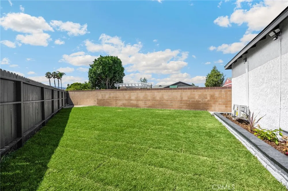 25219 Ebony Lomita, CA 90717