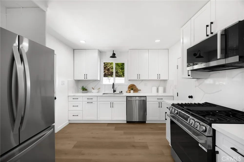 25219 Ebony Lomita, CA 90717