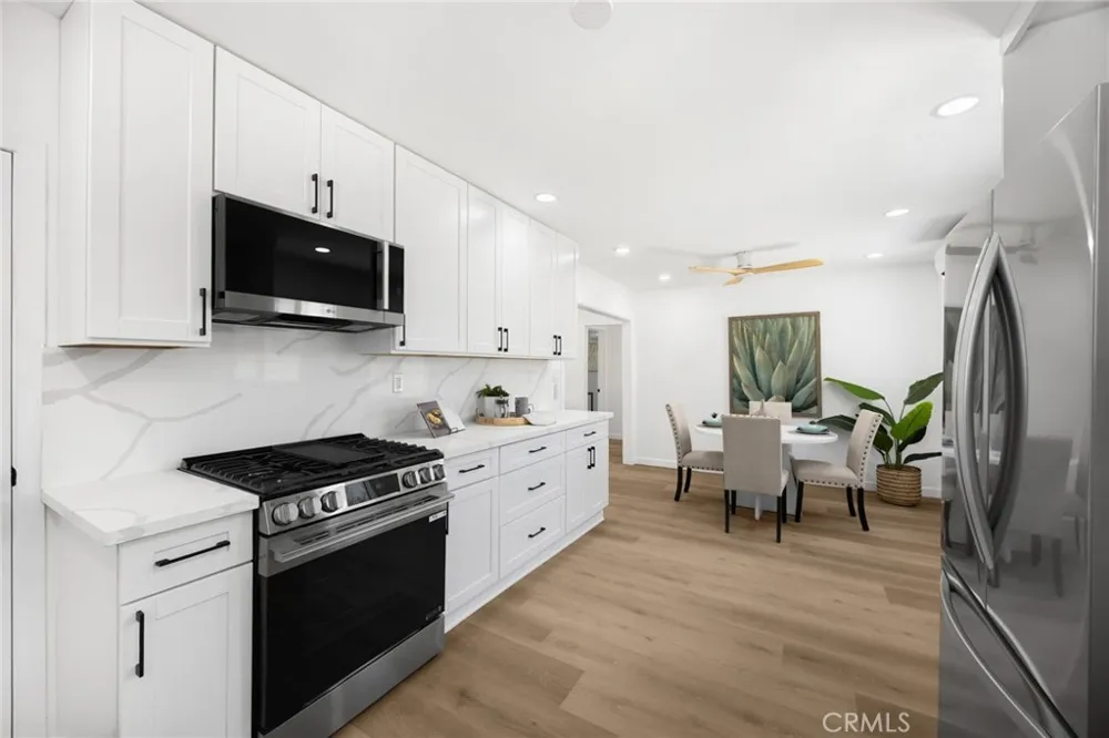 25219 Ebony Lomita, CA 90717