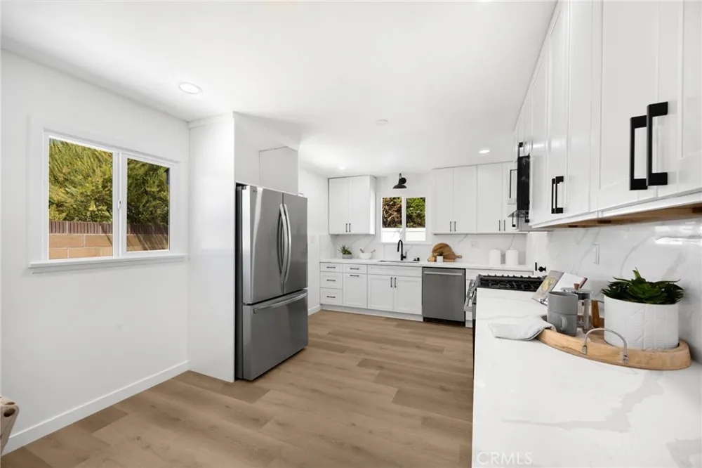 25219 Ebony Lomita, CA 90717
