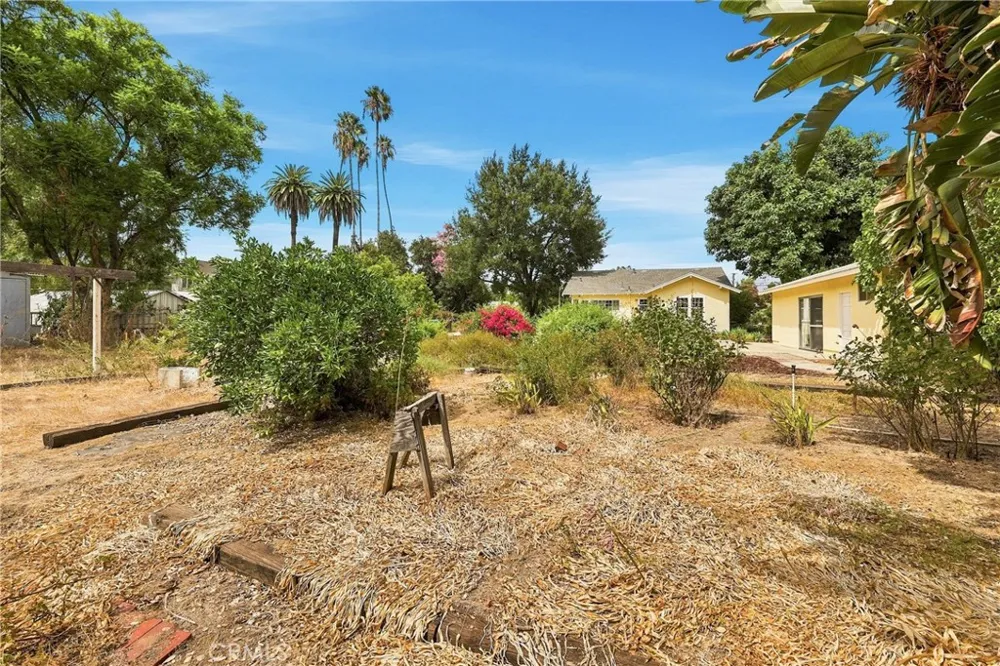 1436 3rd Street La Verne, CA 91750
