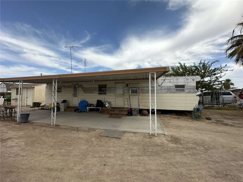 87 Niland Avenue Niland, CA 92257