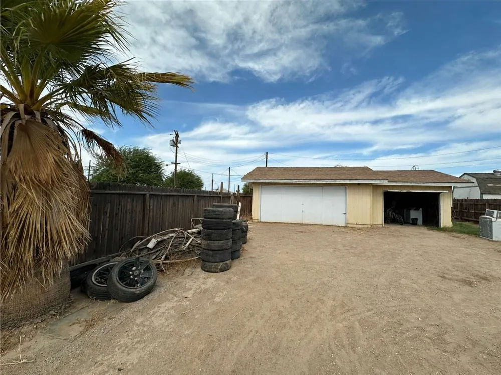 87 Niland Avenue Niland, CA 92257