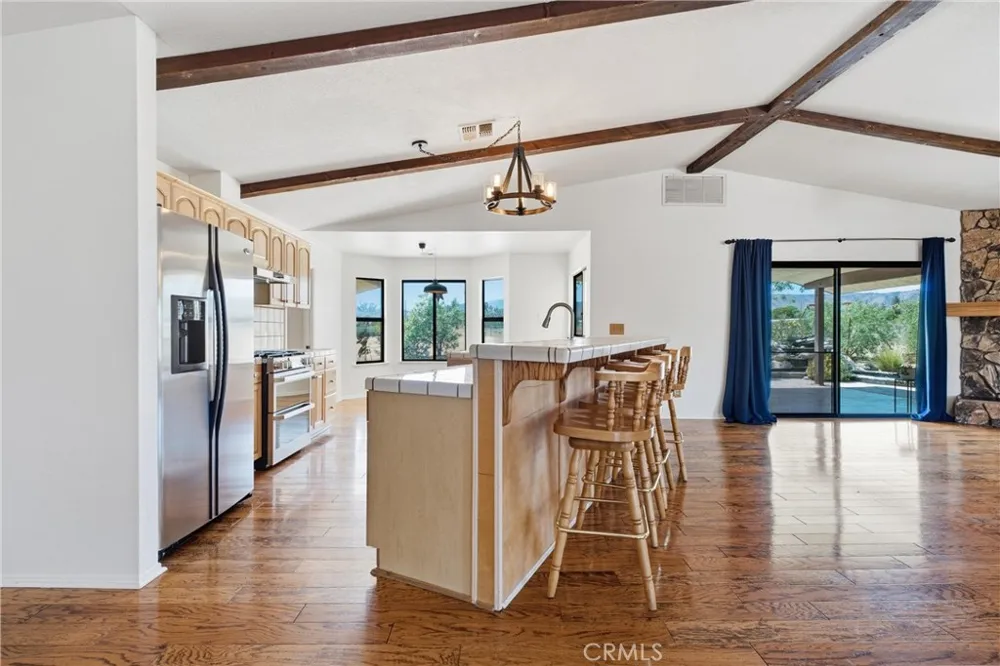 4548 W Avenue K12 Quartz Hill, CA 93536