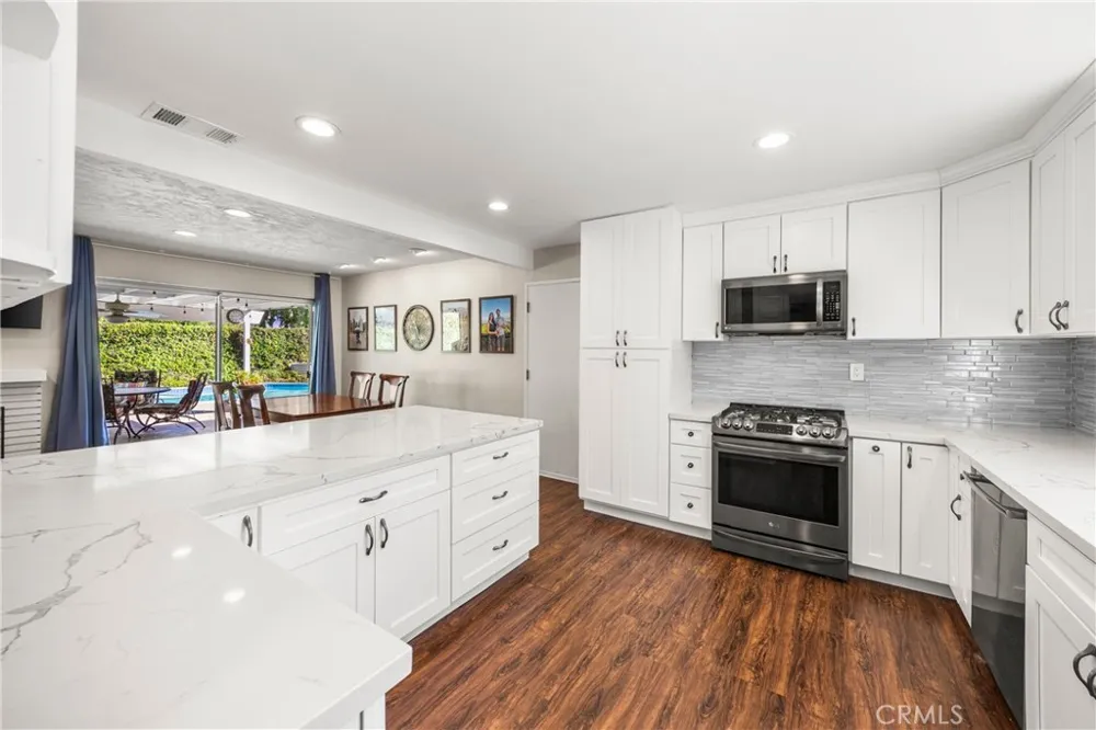 221 Phlox Avenue Redlands, CA 92373