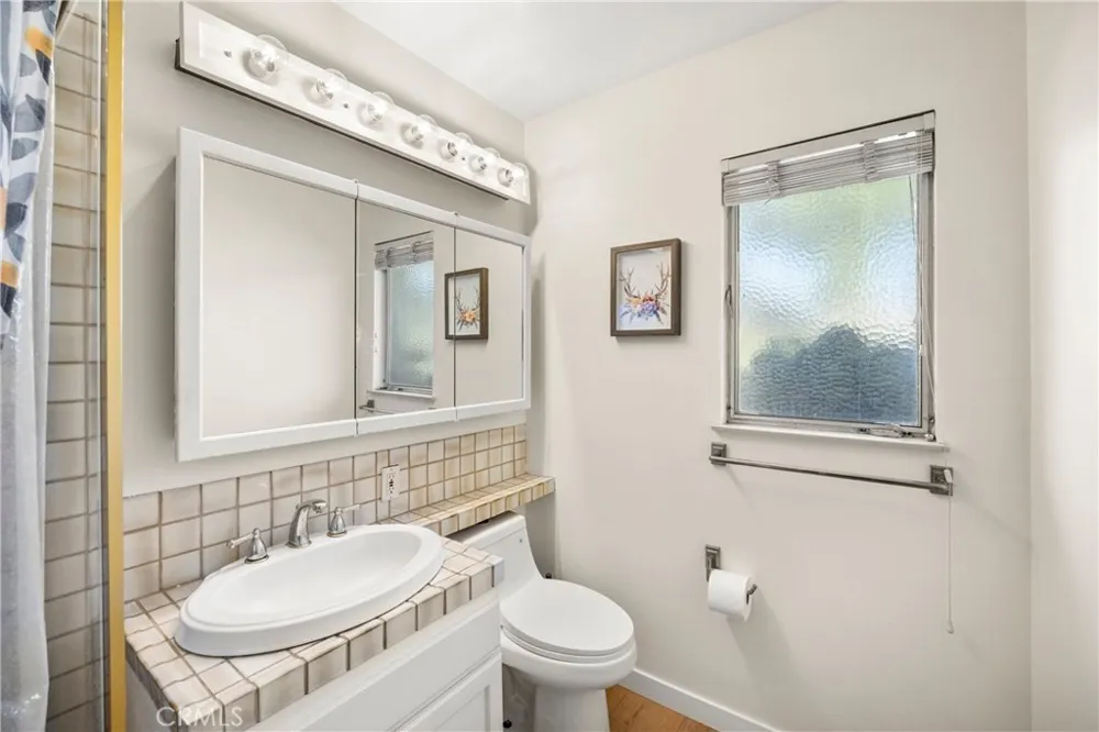 221 Phlox Avenue Redlands, CA 92373