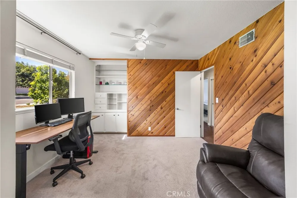 221 Phlox Avenue Redlands, CA 92373