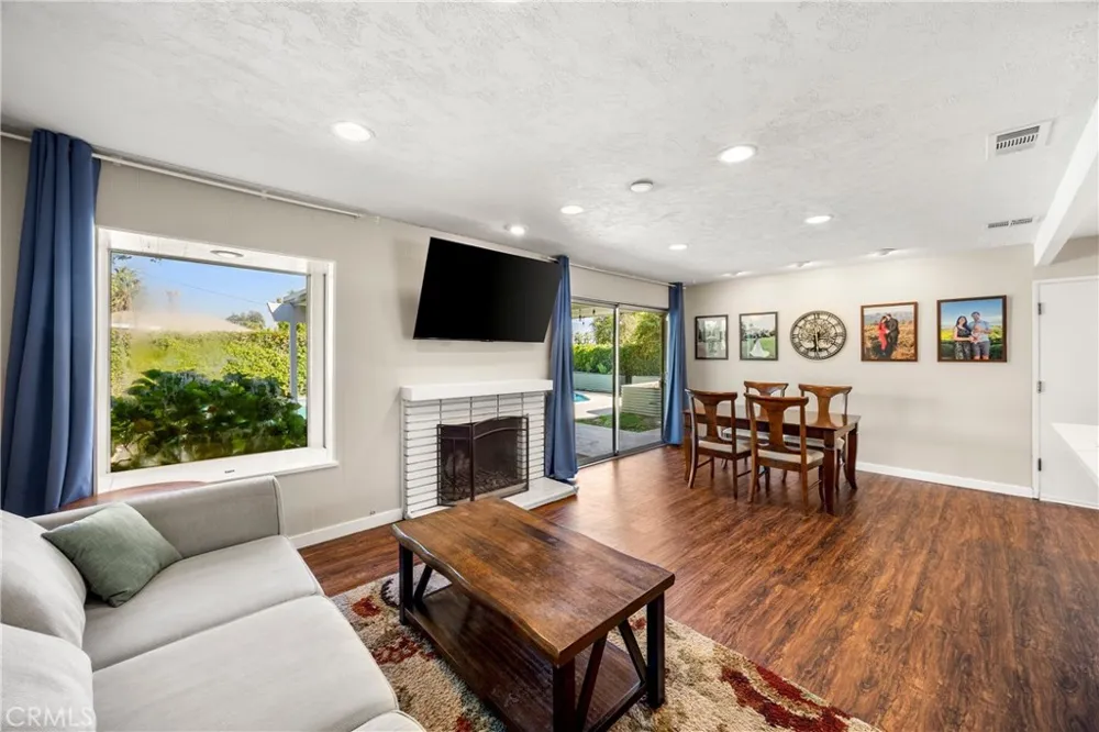 221 Phlox Avenue Redlands, CA 92373