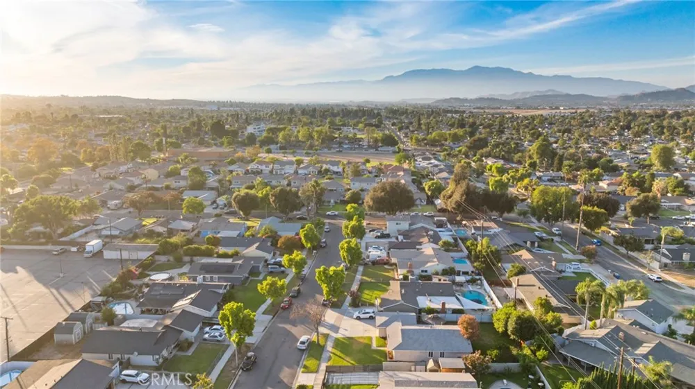 4229 Wheeler Street Riverside, CA 92503
