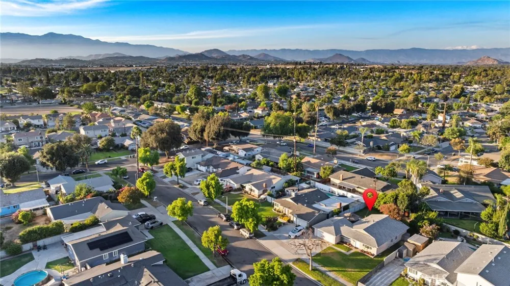 4229 Wheeler Street Riverside, CA 92503