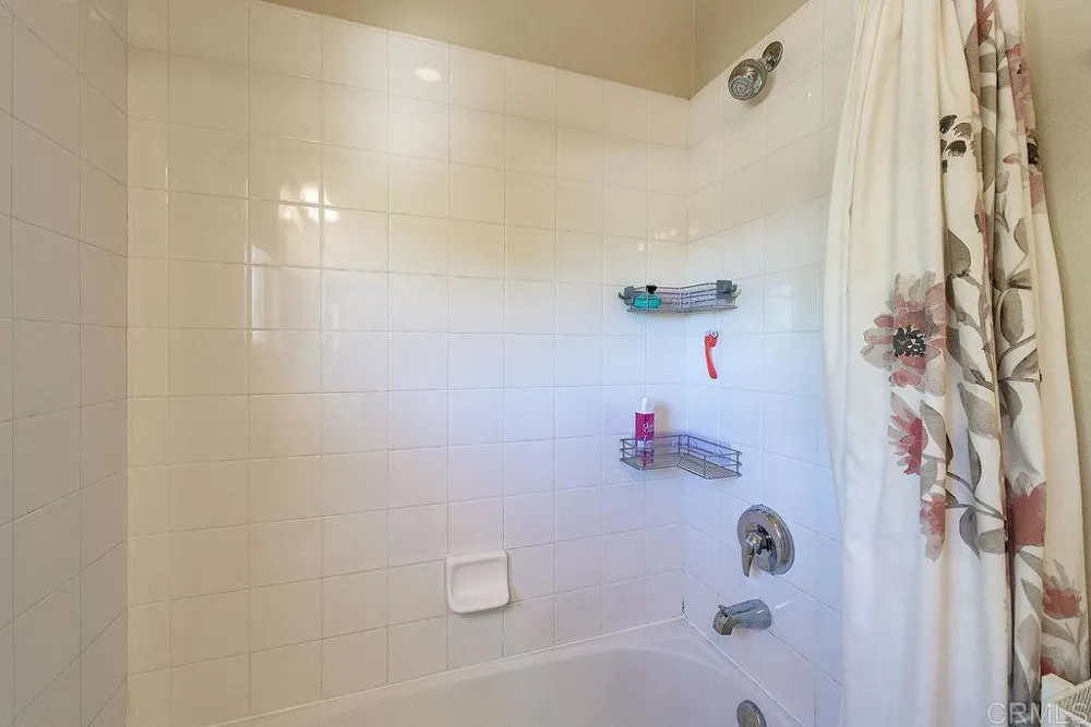 2903 Rancho Cortes Carlsbad, CA 92009