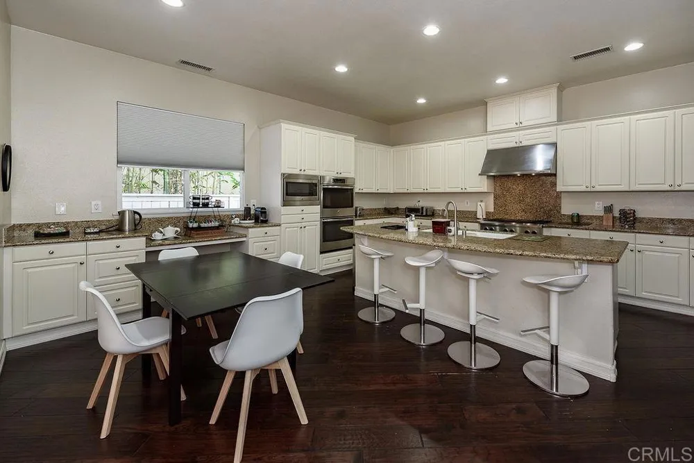 2903 Rancho Cortes Carlsbad, CA 92009