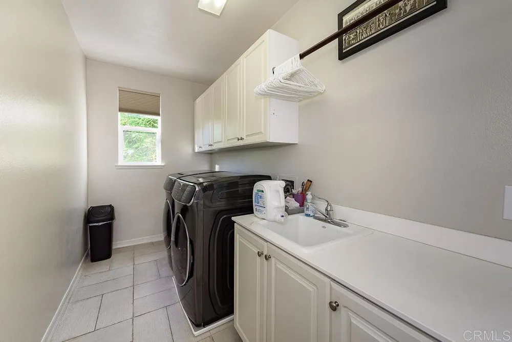 2903 Rancho Cortes Carlsbad, CA 92009