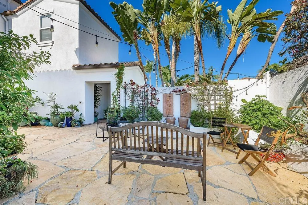 2903 Rancho Cortes Carlsbad, CA 92009
