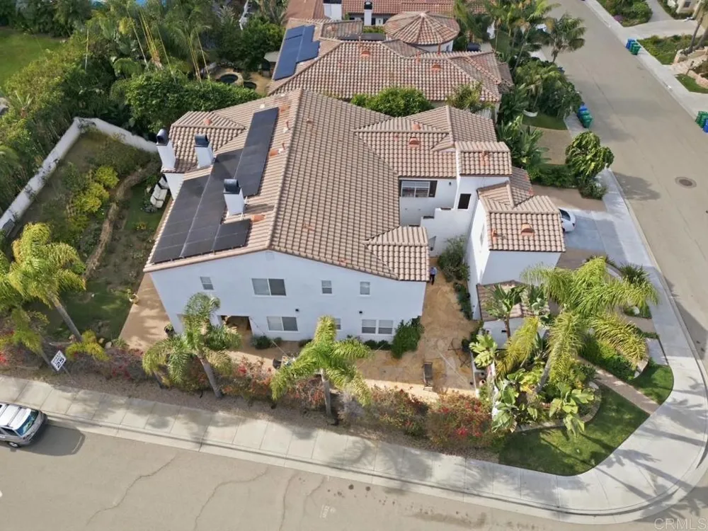 2903 Rancho Cortes Carlsbad, CA 92009