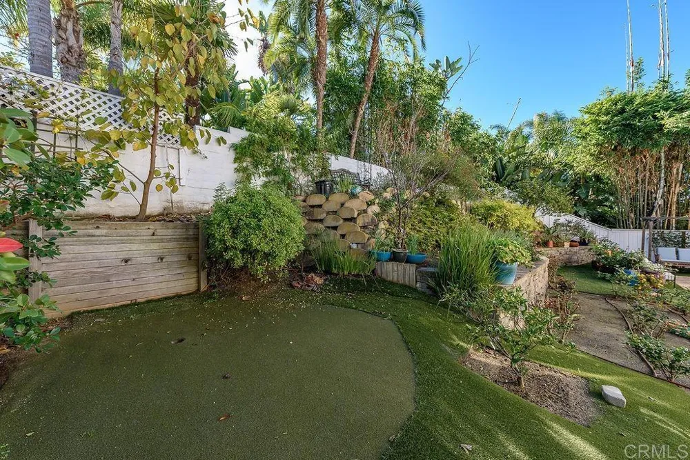 2903 Rancho Cortes Carlsbad, CA 92009
