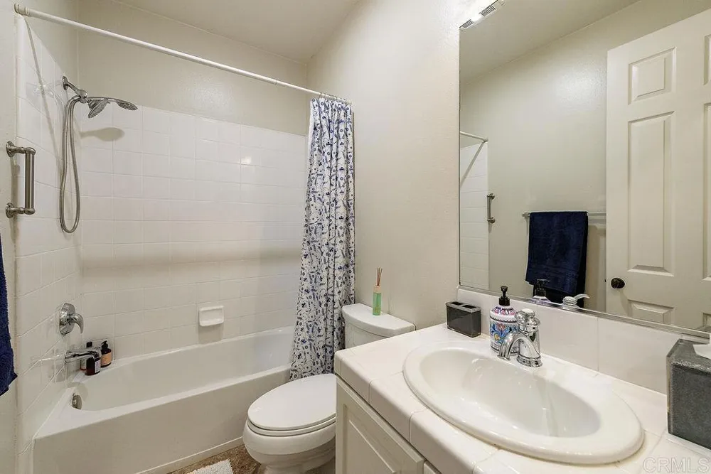 2903 Rancho Cortes Carlsbad, CA 92009