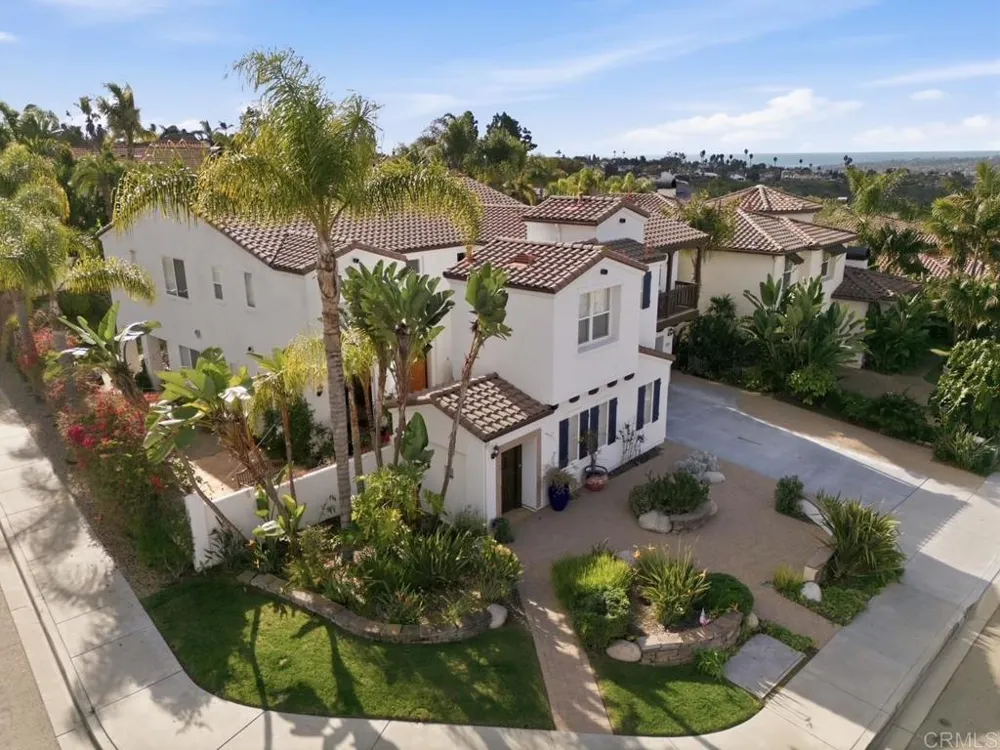2903 Rancho Cortes Carlsbad, CA 92009