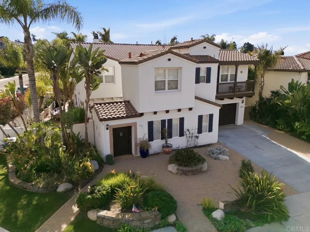 2903 Rancho Cortes Carlsbad, CA 92009