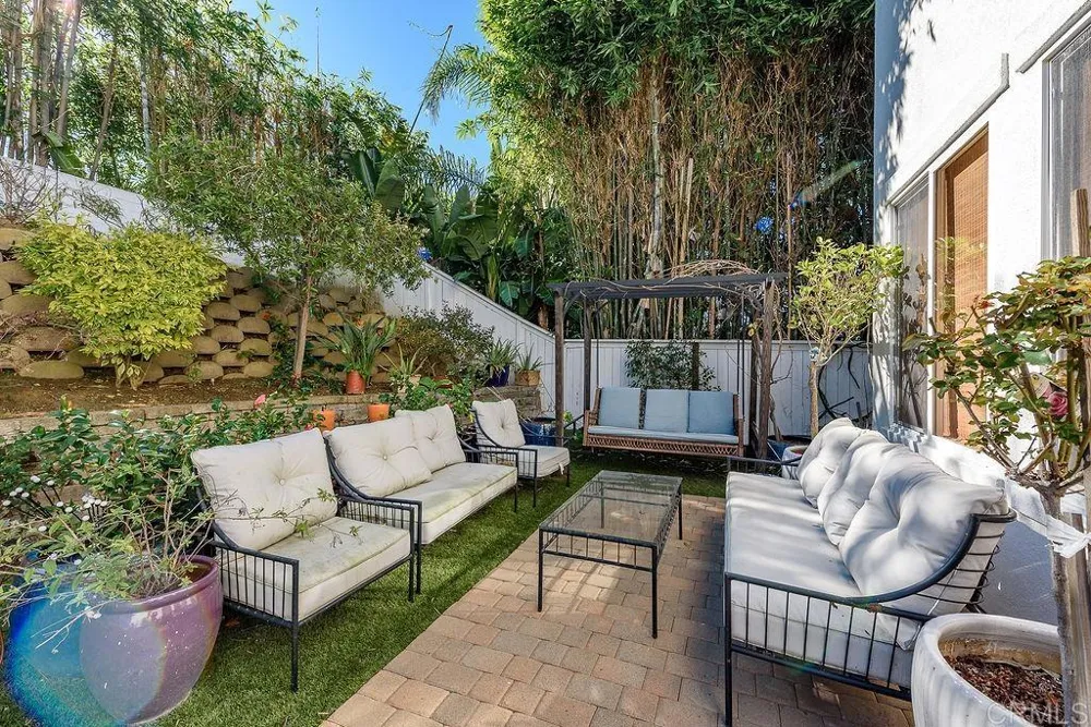 2903 Rancho Cortes Carlsbad, CA 92009