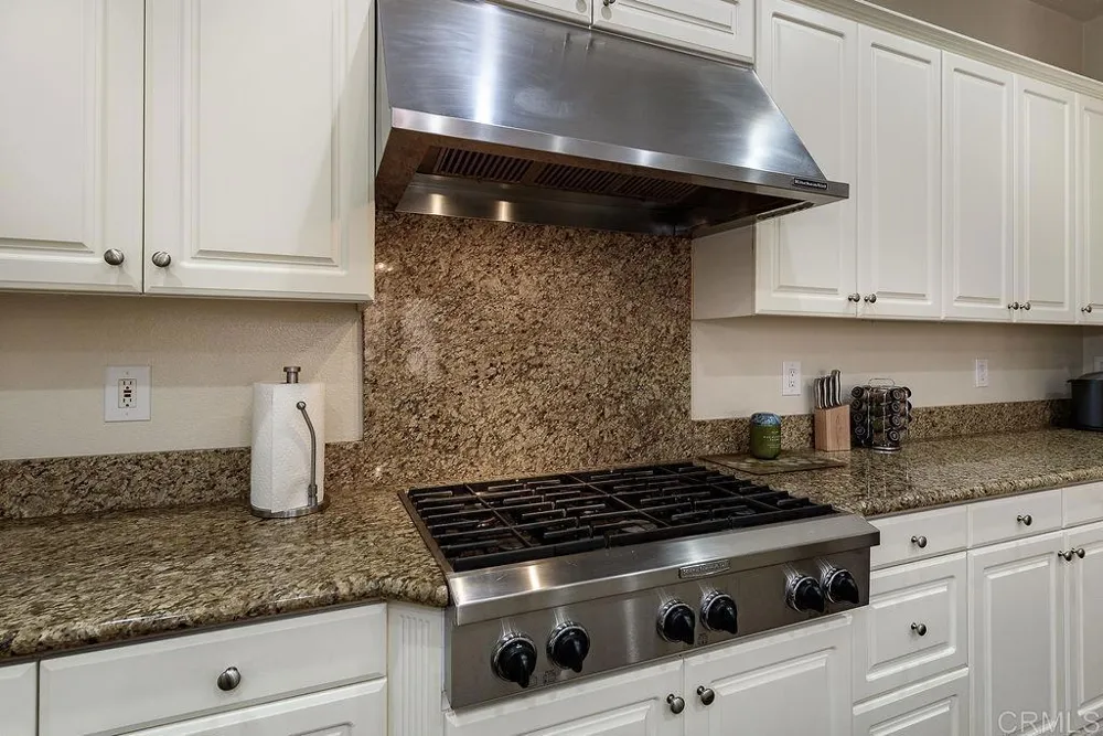 2903 Rancho Cortes Carlsbad, CA 92009