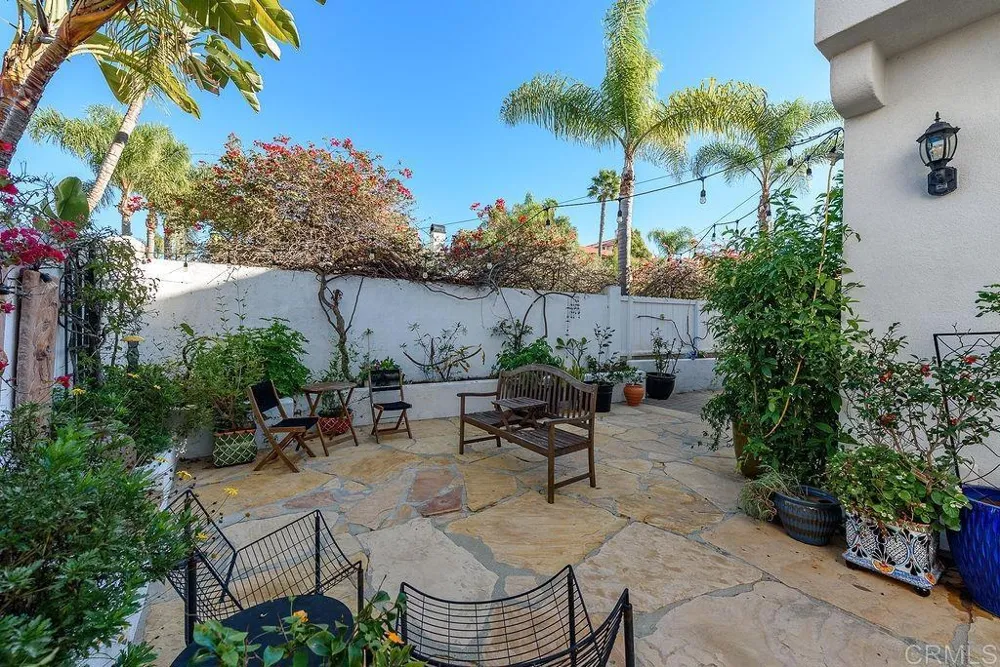 2903 Rancho Cortes Carlsbad, CA 92009
