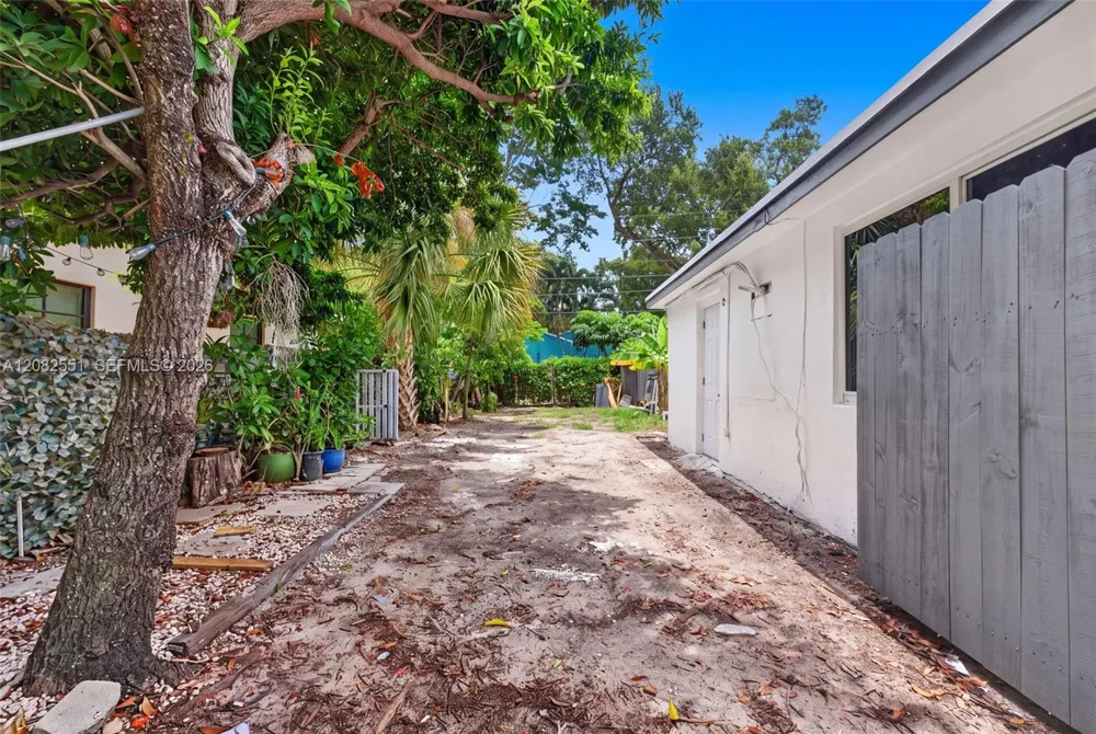 1541 SW 32nd Ct Fort Lauderdale, FL 33315