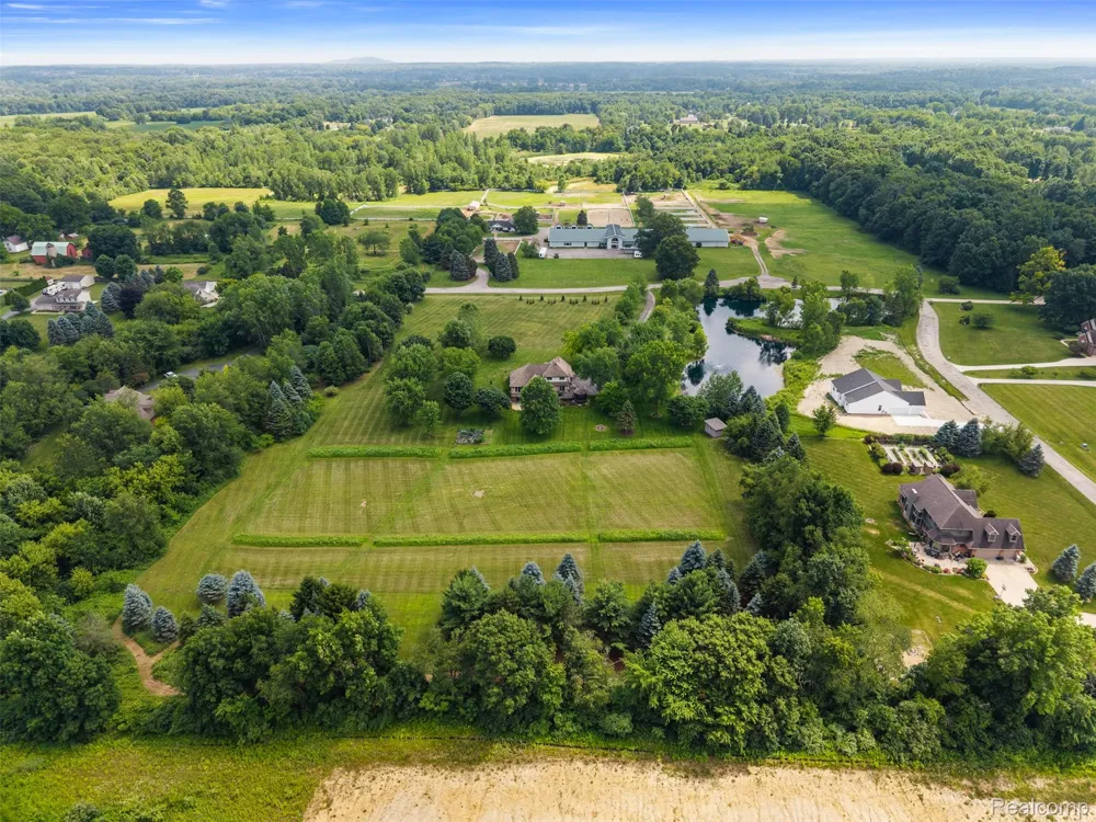 55550 Lee Road Lyon Charter Township, MI 48165