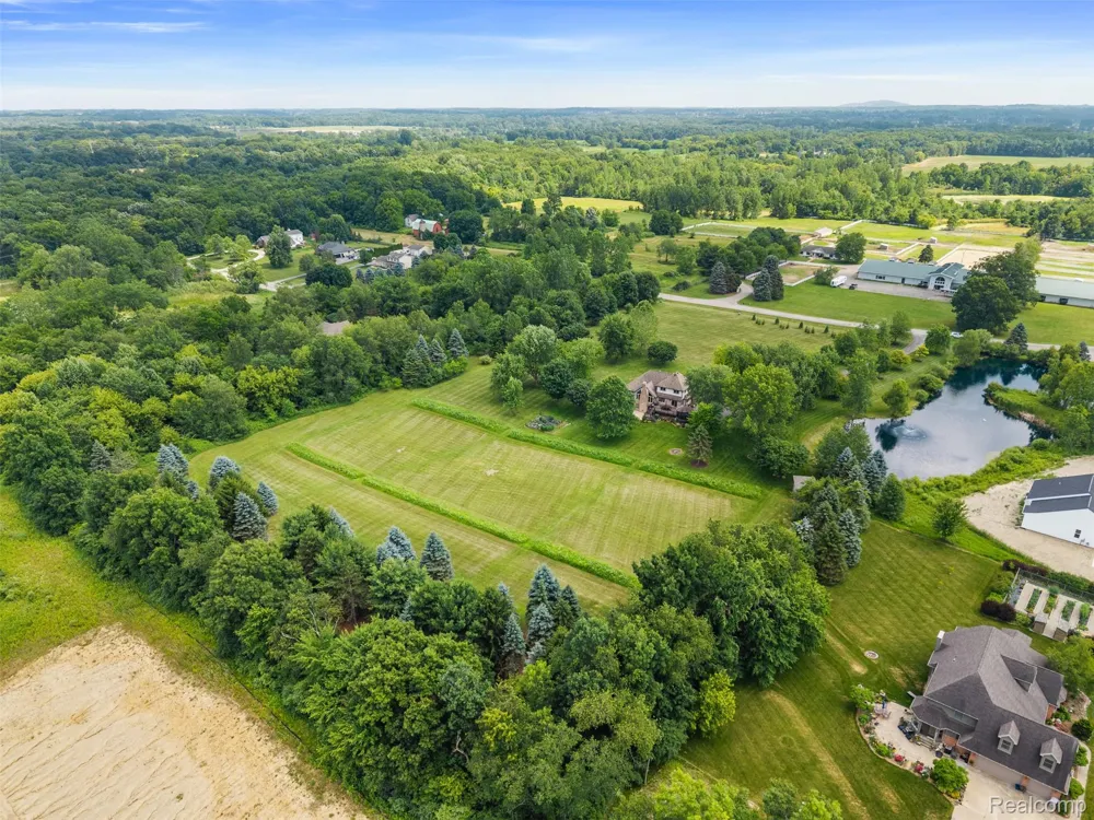 55550 Lee Road Lyon Charter Township, MI 48165