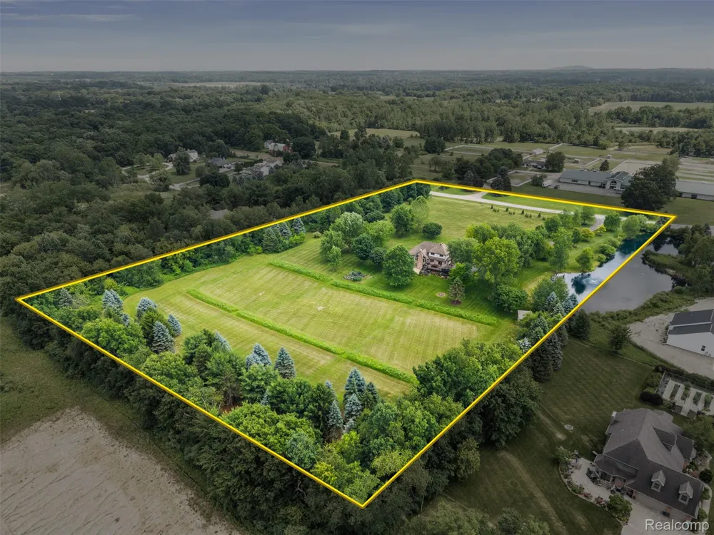 55550 Lee Road Lyon Charter Township, MI 48165