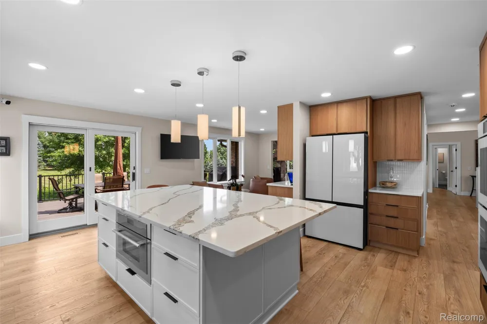55550 Lee Road Lyon Charter Township, MI 48165