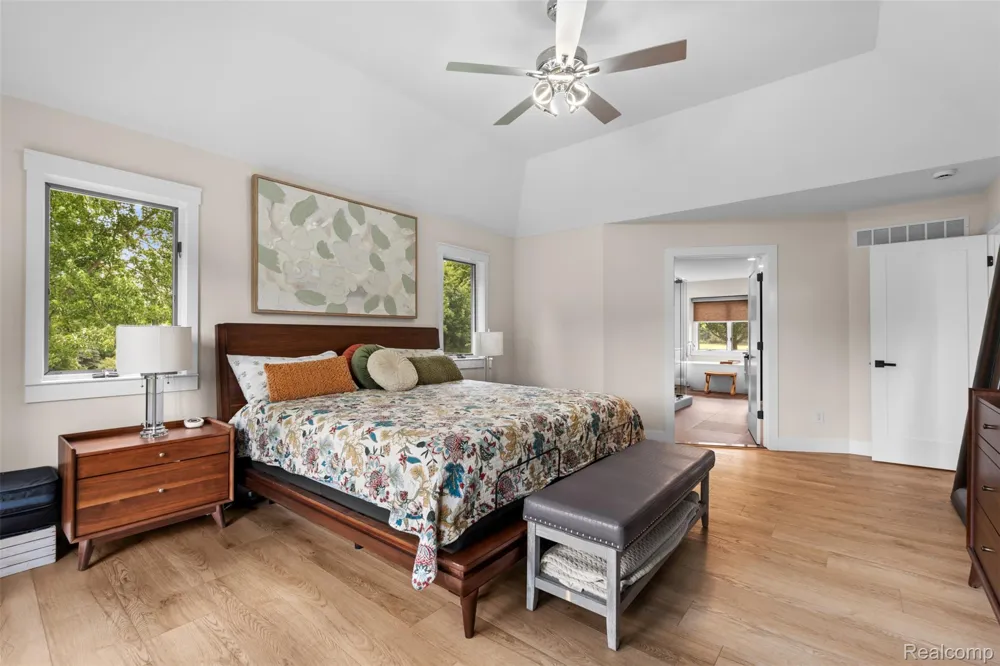 55550 Lee Road Lyon Charter Township, MI 48165