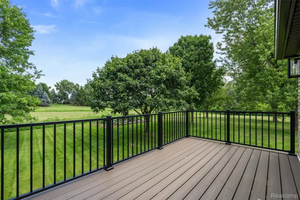 55550 Lee Road Lyon Charter Township, MI 48165