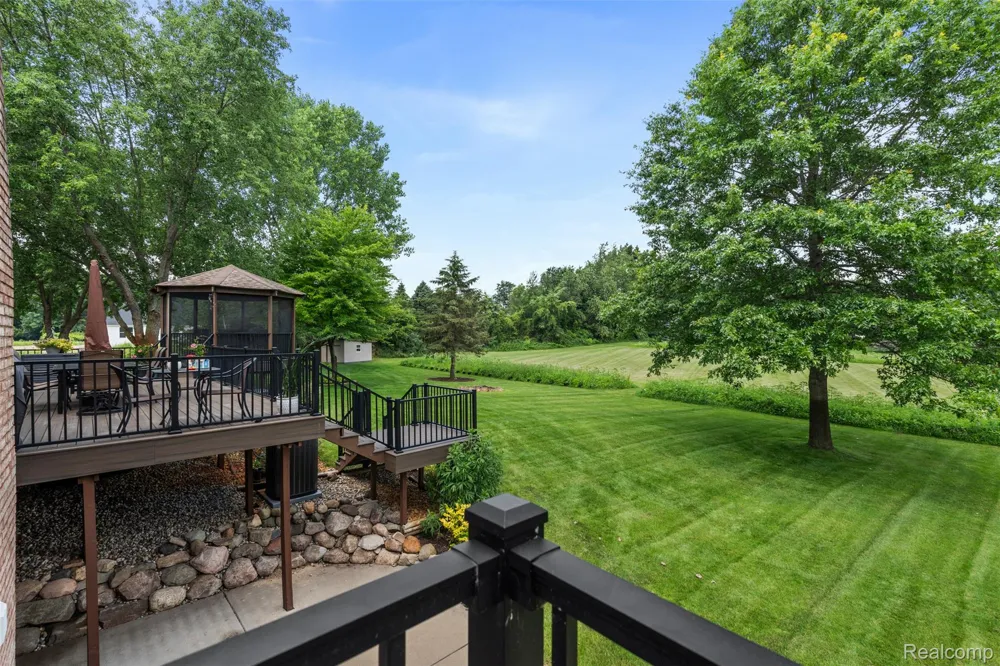 55550 Lee Road Lyon Charter Township, MI 48165