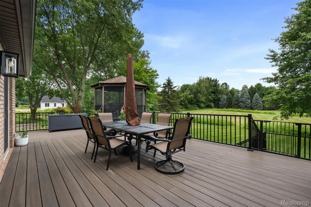 55550 Lee Road Lyon Charter Township, MI 48165