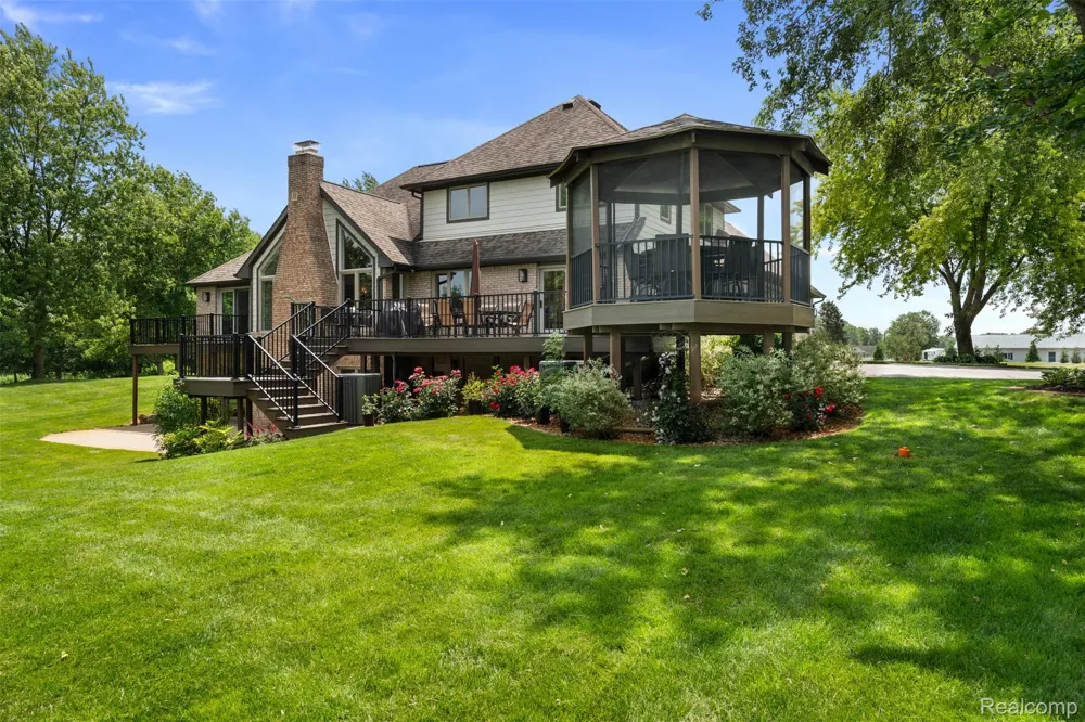 55550 Lee Road Lyon Charter Township, MI 48165