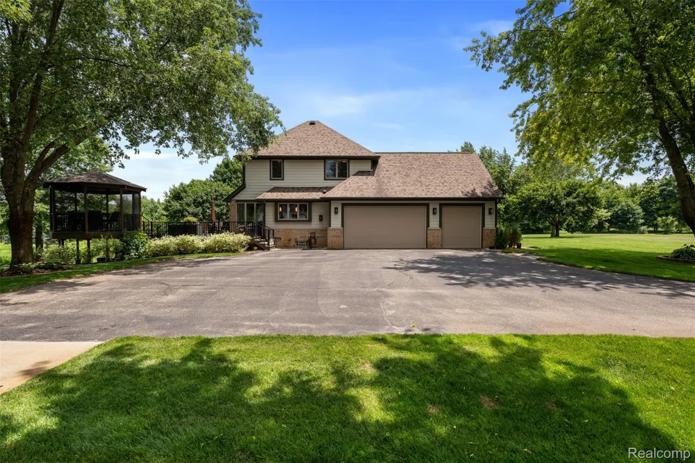 55550 Lee Road Lyon Charter Township, MI 48165
