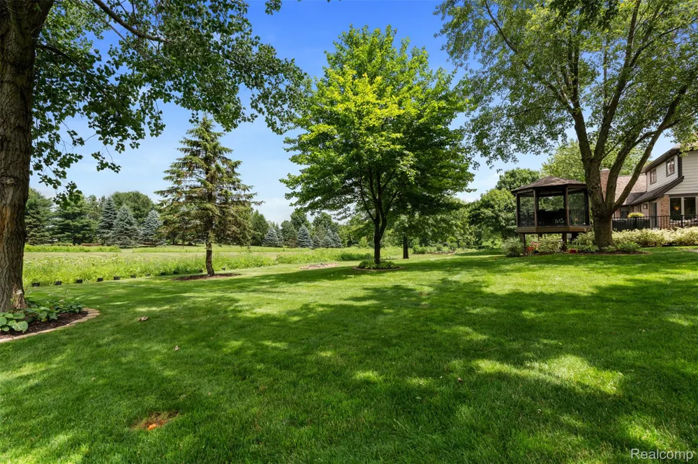 55550 Lee Road Lyon Charter Township, MI 48165
