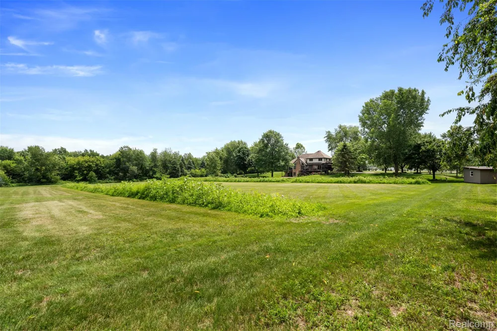 55550 Lee Road Lyon Charter Township, MI 48165