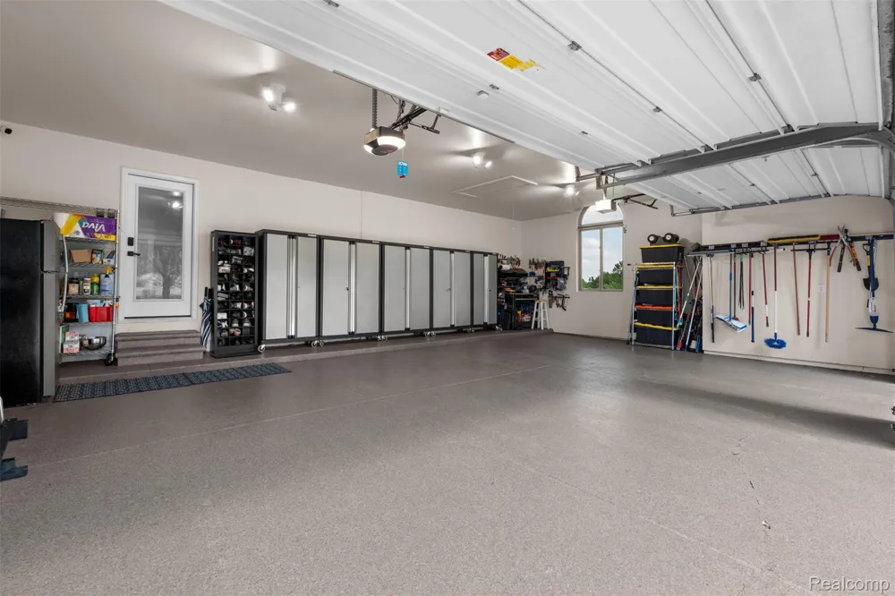 55550 Lee Road Lyon Charter Township, MI 48165