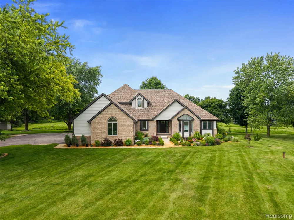 55550 Lee Road Lyon Charter Township, MI 48165